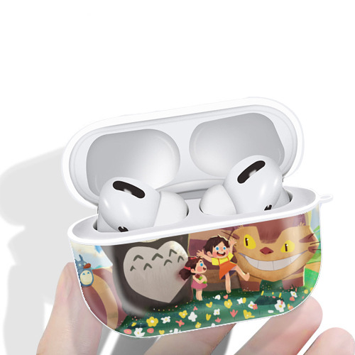 となりのトトロ 草壁メイ 草壁サツキ My Neighbor Totoro Satsuki Kusakabe Mei Kusakabe 【AirPods Pro用】ハードシェル保護ケース 耐衝撃・防指紋・カラビナ付き商品仕様