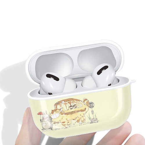 となりのトトロ 草壁メイ 草壁サツキ My Neighbor Totoro Satsuki Kusakabe Mei Kusakabe 【AirPods Pro用】ハードシェル保護ケース 耐衝撃・防指紋・カラビナ付き商品仕様