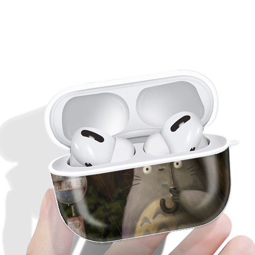 となりのトトロ 草壁メイ 草壁サツキ My Neighbor Totoro Satsuki Kusakabe Mei Kusakabe 【AirPods Pro用】ハードシェル保護ケース 耐衝撃・防指紋・カラビナ付き商品仕様