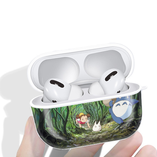 となりのトトロ 草壁メイ 草壁サツキ My Neighbor Totoro Satsuki Kusakabe Mei Kusakabe 【AirPods Pro用】ハードシェル保護ケース 耐衝撃・防指紋・カラビナ付き商品仕様