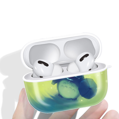 となりのトトロ 草壁メイ 草壁サツキ My Neighbor Totoro Satsuki Kusakabe Mei Kusakabe 【AirPods Pro用】ハードシェル保護ケース 耐衝撃・防指紋・カラビナ付き商品仕様