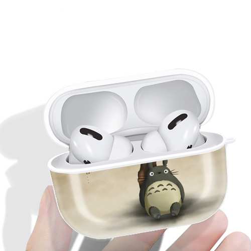 となりのトトロ 草壁メイ 草壁サツキ My Neighbor Totoro Satsuki Kusakabe Mei Kusakabe 【AirPods Pro用】ハードシェル保護ケース 耐衝撃・防指紋・カラビナ付き商品仕様