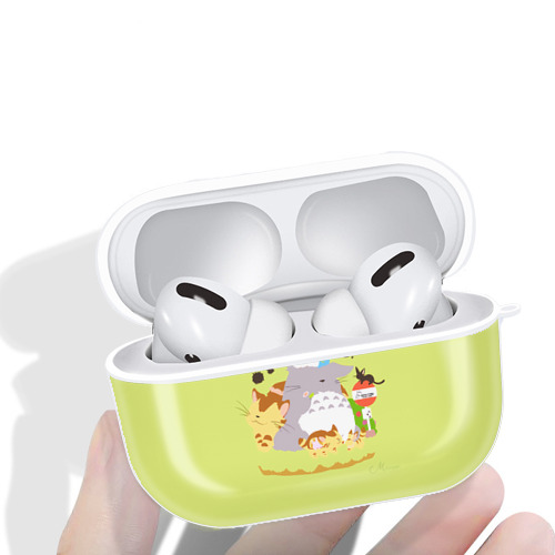 となりのトトロ 草壁メイ 草壁サツキ My Neighbor Totoro Satsuki Kusakabe Mei Kusakabe 【AirPods Pro用】ハードシェル保護ケース 耐衝撃・防指紋・カラビナ付き商品仕様