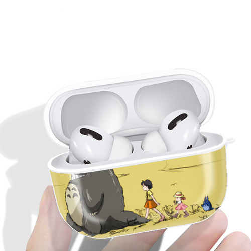 となりのトトロ 草壁メイ 草壁サツキ My Neighbor Totoro Satsuki Kusakabe Mei Kusakabe 【AirPods Pro用】ハードシェル保護ケース 耐衝撃・防指紋・カラビナ付き商品仕様
