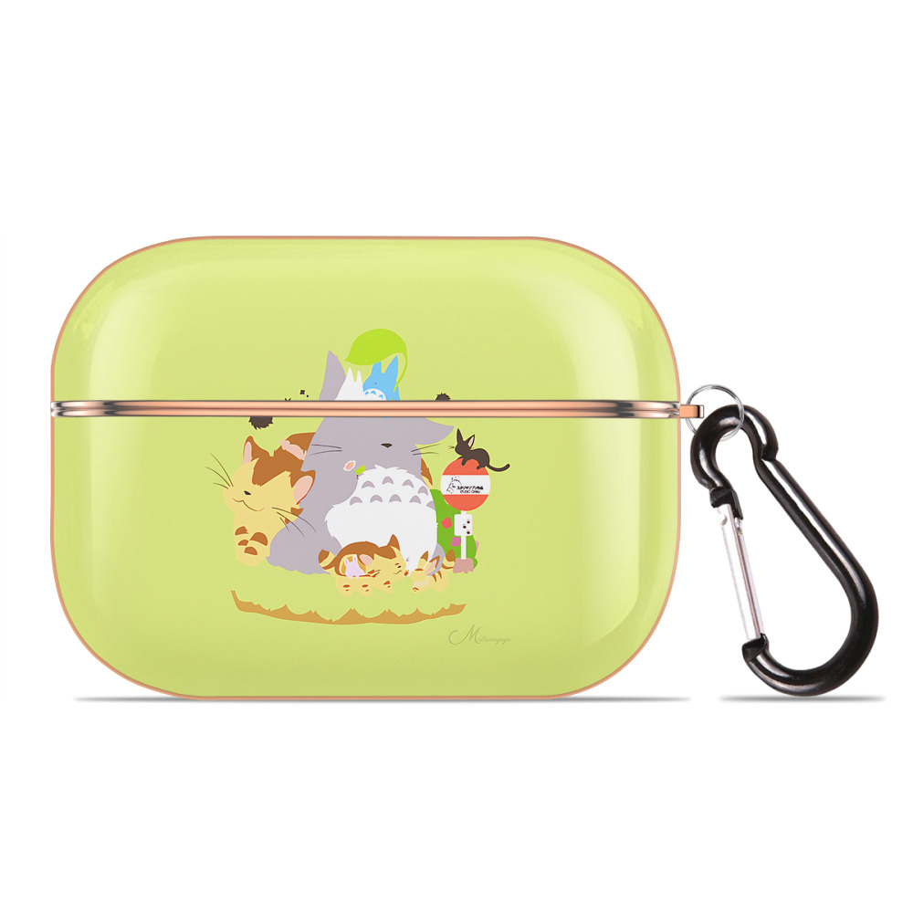 となりのトトロ 草壁メイ 草壁サツキ My Neighbor Totoro Satsuki Kusakabe Mei Kusakabe 【AirPods Pro用】ハードシェル保護ケース｜耐衝撃・防指紋・カラビナ付き商品仕様