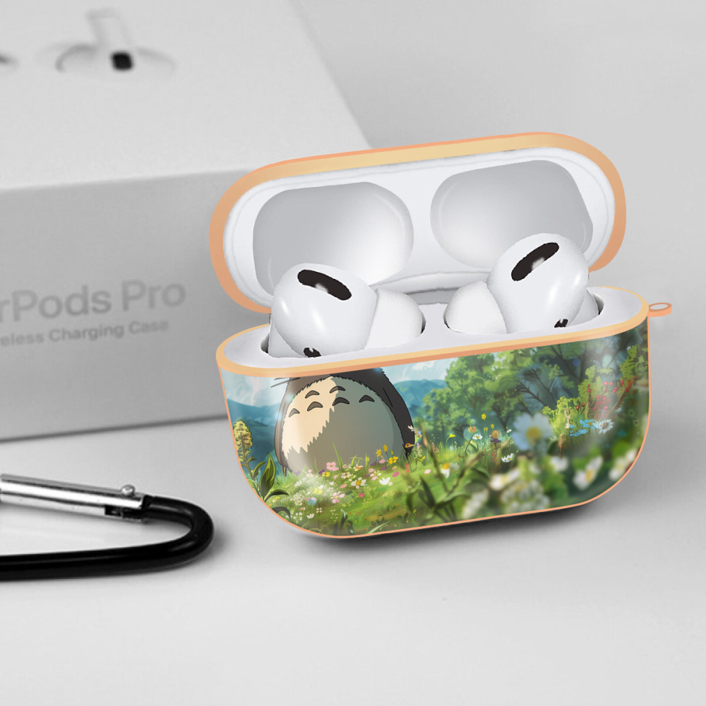 となりのトトロ 草壁メイ 草壁サツキ My Neighbor Totoro Satsuki Kusakabe Mei Kusakabe 【AirPods Pro用】ハードシェル保護ケース｜耐衝撃・防指紋・カラビナ付き商品仕様
