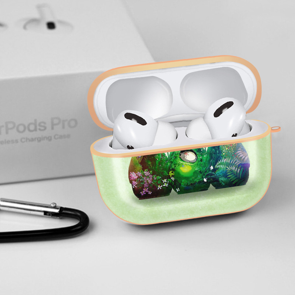 となりのトトロ 草壁メイ 草壁サツキ My Neighbor Totoro Satsuki Kusakabe Mei Kusakabe 【AirPods Pro用】ハードシェル保護ケース｜耐衝撃・防指紋・カラビナ付き商品仕様