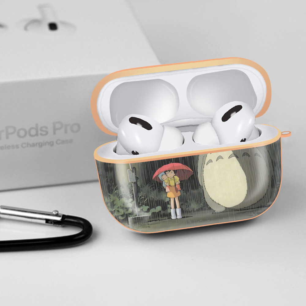 となりのトトロ 草壁メイ 草壁サツキ My Neighbor Totoro Satsuki Kusakabe Mei Kusakabe 【AirPods Pro用】ハードシェル保護ケース｜耐衝撃・防指紋・カラビナ付き商品仕様