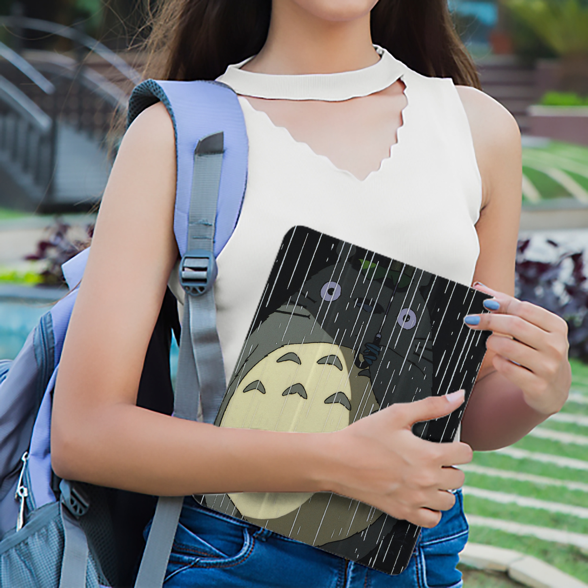 となりのトトロ 草壁メイ 草壁サツキ My Neighbor Totoro Satsuki Kusakabe Mei Kusakabe IPad ケース ペン収納付き 三つ折りスタンド PUレザー×シリコン 対応機種9.5/10.5/10.9インチ