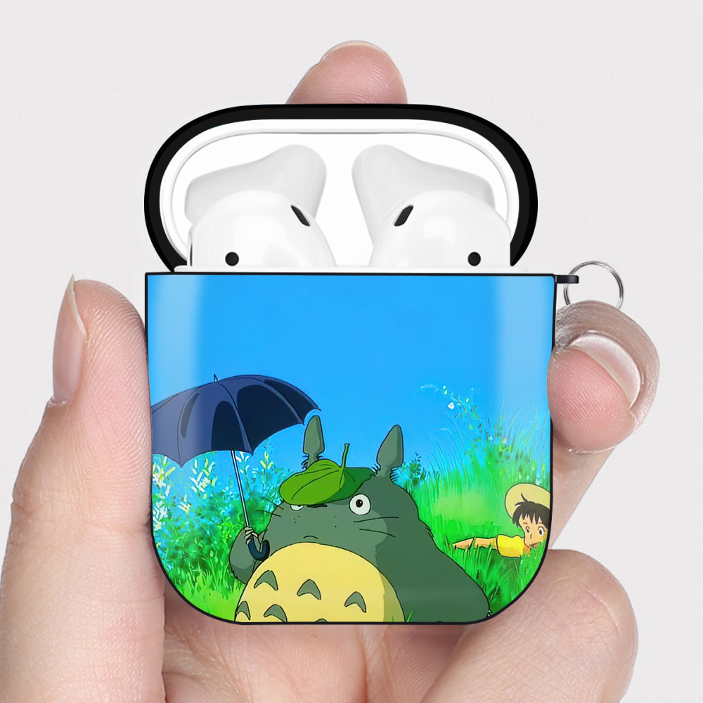 （画像用） となりのトトロ 草壁メイ 草壁サツキ My Neighbor Totoro Satsuki Kusakabe Mei Kusakabe AirPods 第2世代保護ケース ハードシェル ブラック 耐衝撃・防指紋・カラビナ付き