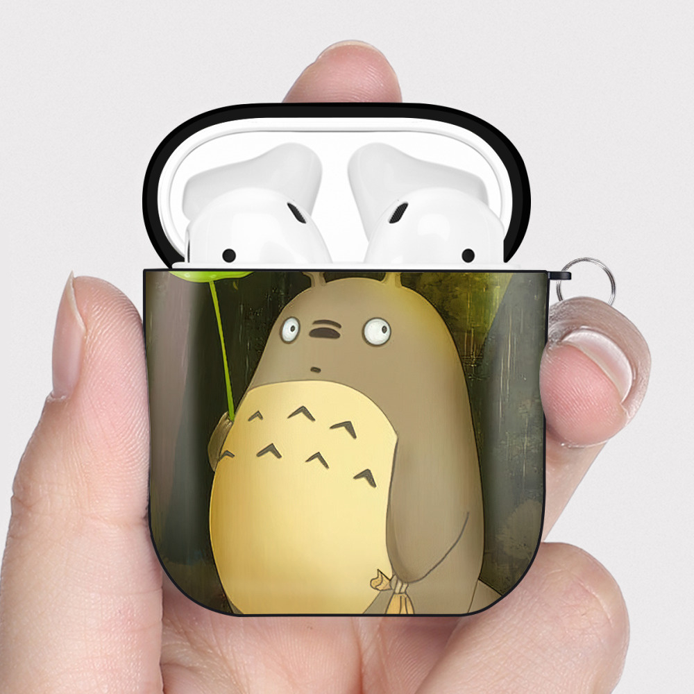 （画像用） となりのトトロ 草壁メイ 草壁サツキ My Neighbor Totoro Satsuki Kusakabe Mei Kusakabe AirPods 第2世代保護ケース ハードシェル ブラック 耐衝撃・防指紋・カラビナ付き