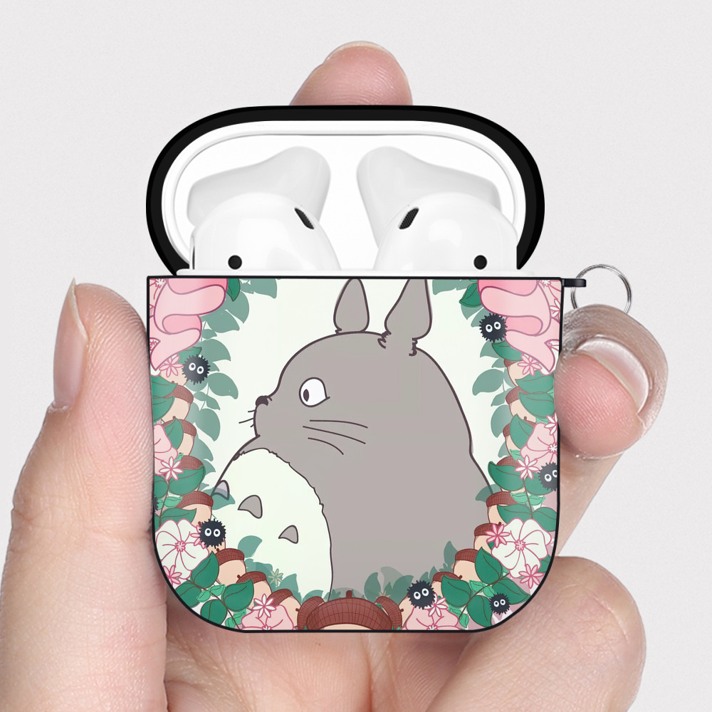 （画像用） となりのトトロ 草壁メイ 草壁サツキ My Neighbor Totoro Satsuki Kusakabe Mei Kusakabe AirPods 第2世代保護ケース ハードシェル ブラック 耐衝撃・防指紋・カラビナ付き