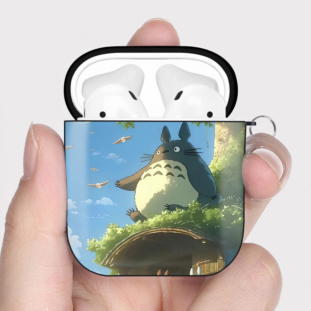 （画像用） となりのトトロ 草壁メイ 草壁サツキ My Neighbor Totoro Satsuki Kusakabe Mei Kusakabe AirPods 第2世代保護ケース ハードシェル ブラック 耐衝撃・防指紋・カラビナ付き