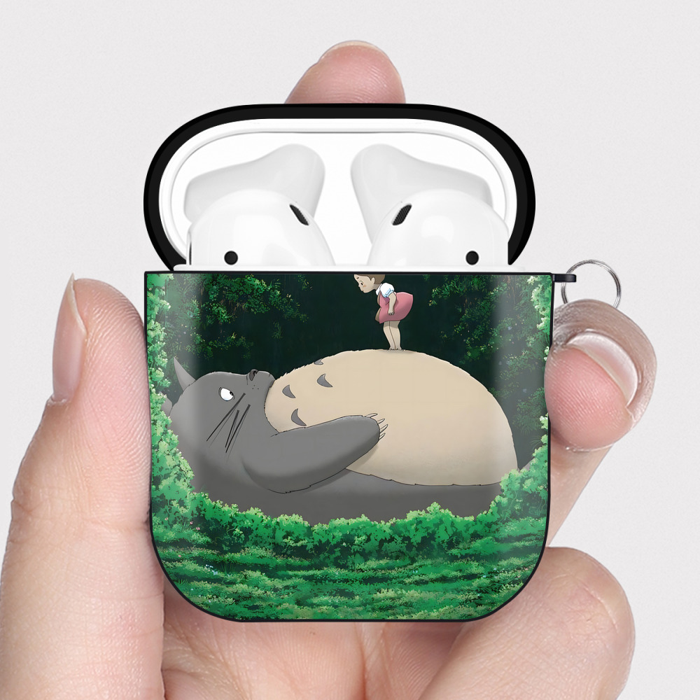 （画像用） となりのトトロ 草壁メイ 草壁サツキ My Neighbor Totoro Satsuki Kusakabe Mei Kusakabe AirPods 第2世代保護ケース ハードシェル ブラック 耐衝撃・防指紋・カラビナ付き