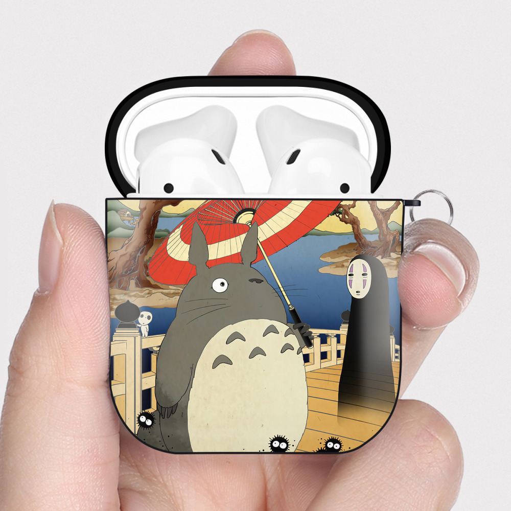 （画像用） となりのトトロ 草壁メイ 草壁サツキ My Neighbor Totoro Satsuki Kusakabe Mei Kusakabe AirPods 第2世代保護ケース ハードシェル ブラック 耐衝撃・防指紋・カラビナ付き