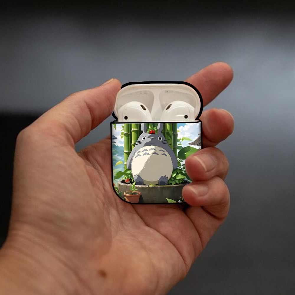 となりのトトロ 草壁メイ 草壁サツキ My Neighbor Totoro Satsuki Kusakabe Mei Kusakabe AirPods 第2世代保護ケース ハードシェル ブラック 耐衝撃・防指紋・カラビナ付き