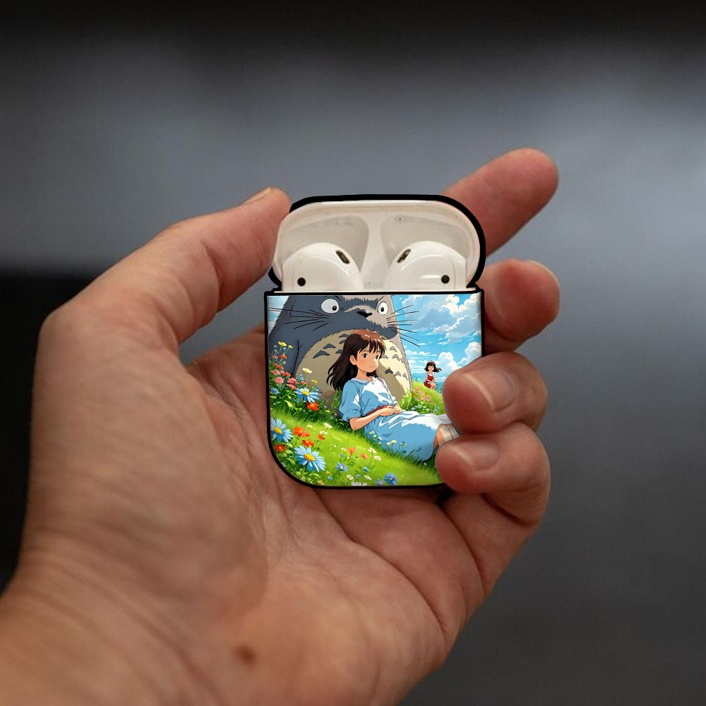 となりのトトロ 草壁メイ 草壁サツキ My Neighbor Totoro Satsuki Kusakabe Mei Kusakabe AirPods 第2世代保護ケース ハードシェル ブラック 耐衝撃・防指紋・カラビナ付き