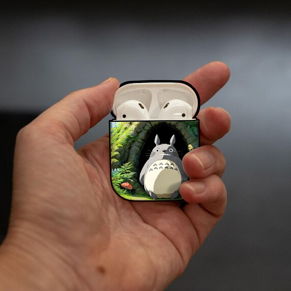 となりのトトロ 草壁メイ 草壁サツキ My Neighbor Totoro Satsuki Kusakabe Mei Kusakabe AirPods 第2世代保護ケース ハードシェル ブラック 耐衝撃・防指紋・カラビナ付き