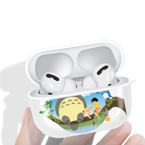 となりのトトロ 草壁メイ 草壁サツキ My Neighbor Totoro Satsuki Kusakabe Mei Kusakabe 【AirPods Pro用】ハードシェル保護ケース 耐衝撃・防指紋・カラビナ付き商品仕様