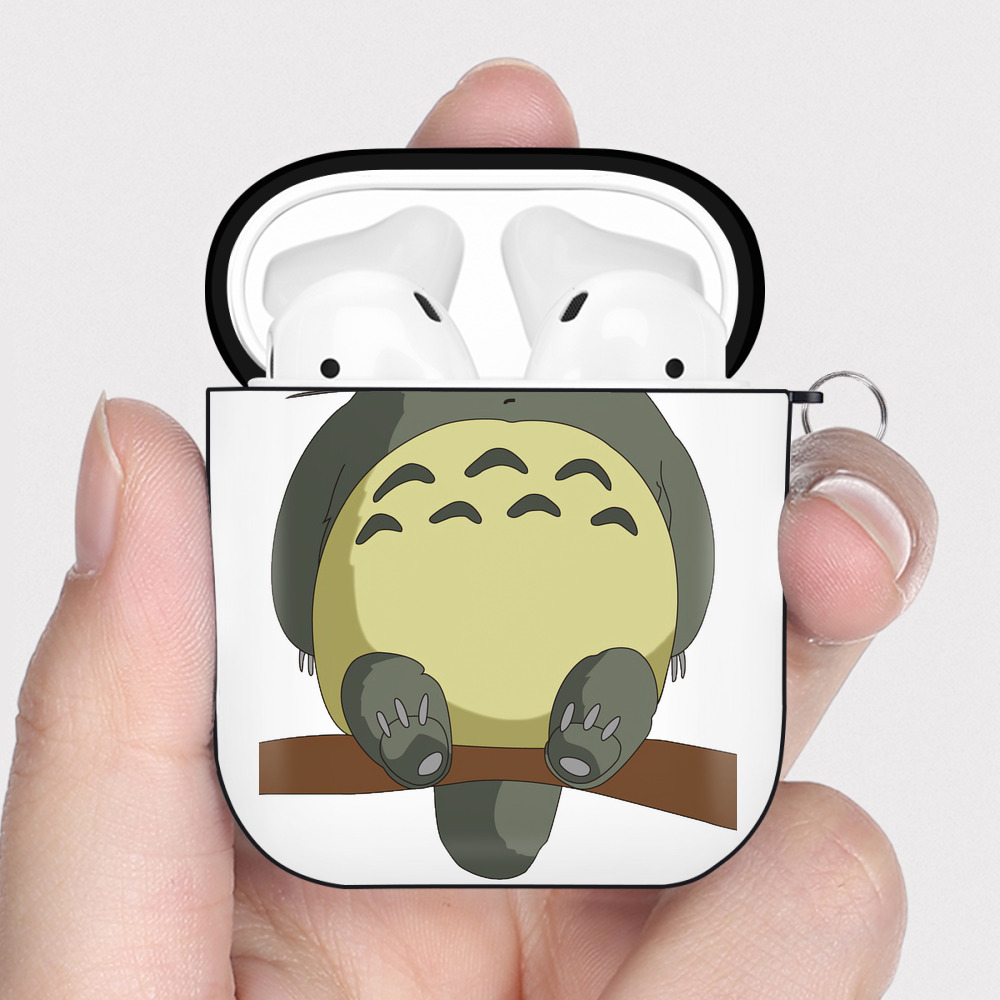 （画像用） となりのトトロ 草壁メイ 草壁サツキ My Neighbor Totoro Satsuki Kusakabe Mei Kusakabe AirPods 第2世代保護ケース ハードシェル ブラック 耐衝撃・防指紋・カラビナ付き