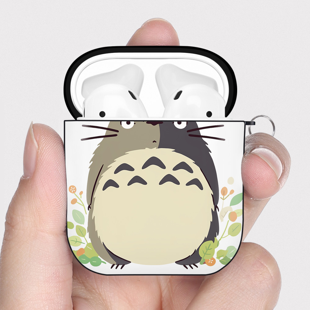 （画像用） となりのトトロ 草壁メイ 草壁サツキ My Neighbor Totoro Satsuki Kusakabe Mei Kusakabe AirPods 第2世代保護ケース ハードシェル ブラック 耐衝撃・防指紋・カラビナ付き