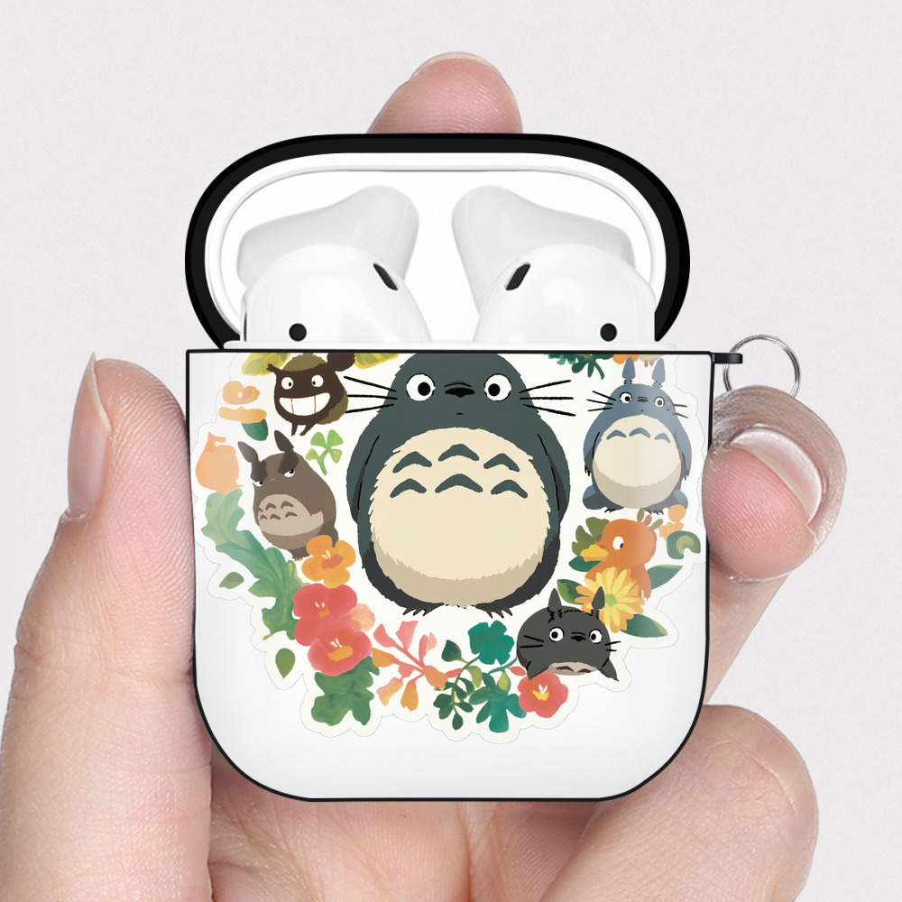 （画像用） となりのトトロ 草壁メイ 草壁サツキ My Neighbor Totoro Satsuki Kusakabe Mei Kusakabe AirPods 第2世代保護ケース ハードシェル ブラック 耐衝撃・防指紋・カラビナ付き