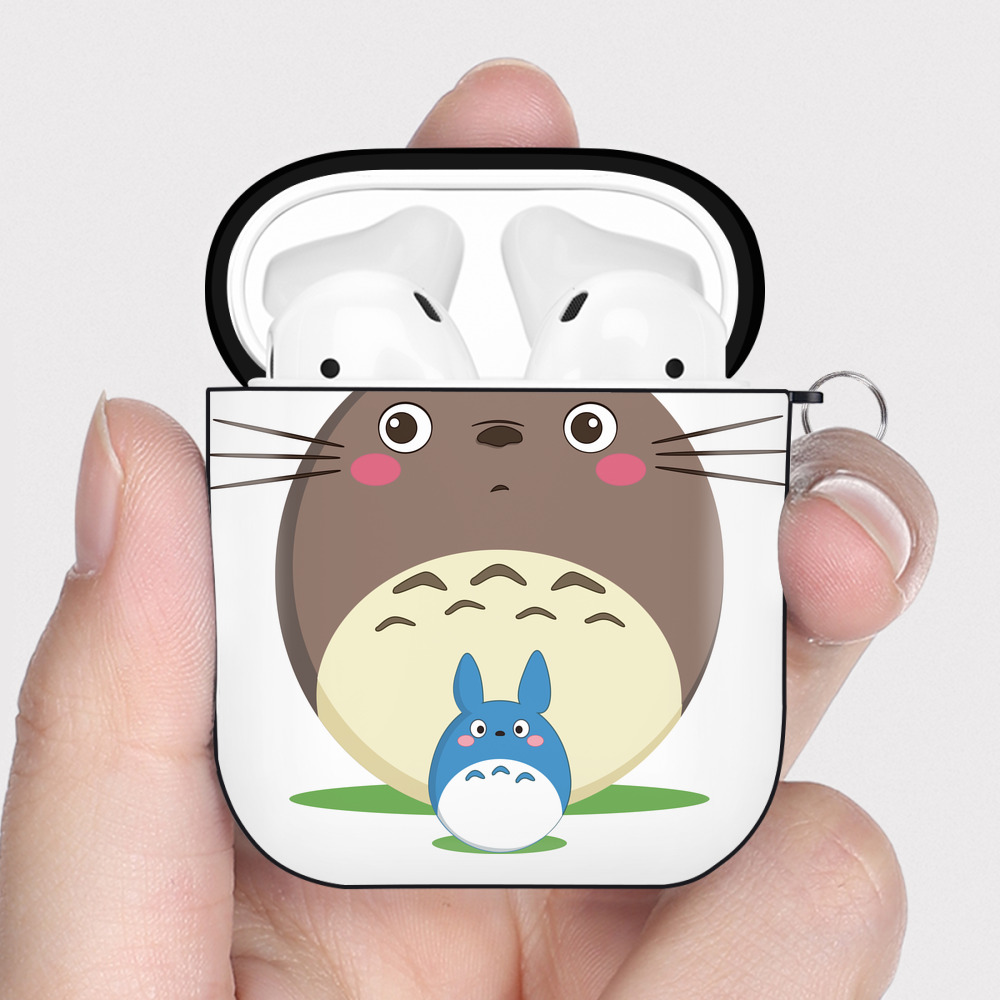 （画像用） となりのトトロ 草壁メイ 草壁サツキ My Neighbor Totoro Satsuki Kusakabe Mei Kusakabe AirPods 第2世代保護ケース ハードシェル ブラック 耐衝撃・防指紋・カラビナ付き