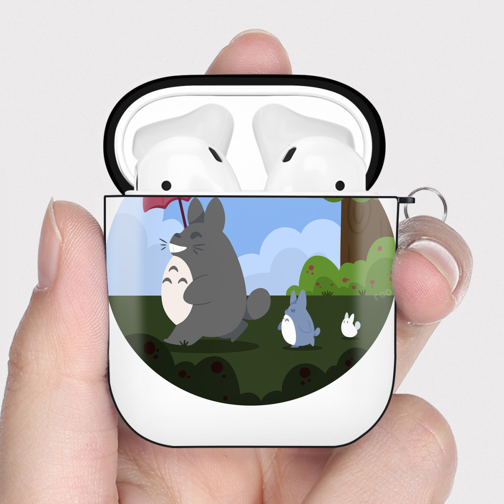 （画像用） となりのトトロ 草壁メイ 草壁サツキ My Neighbor Totoro Satsuki Kusakabe Mei Kusakabe AirPods 第2世代保護ケース ハードシェル ブラック 耐衝撃・防指紋・カラビナ付き