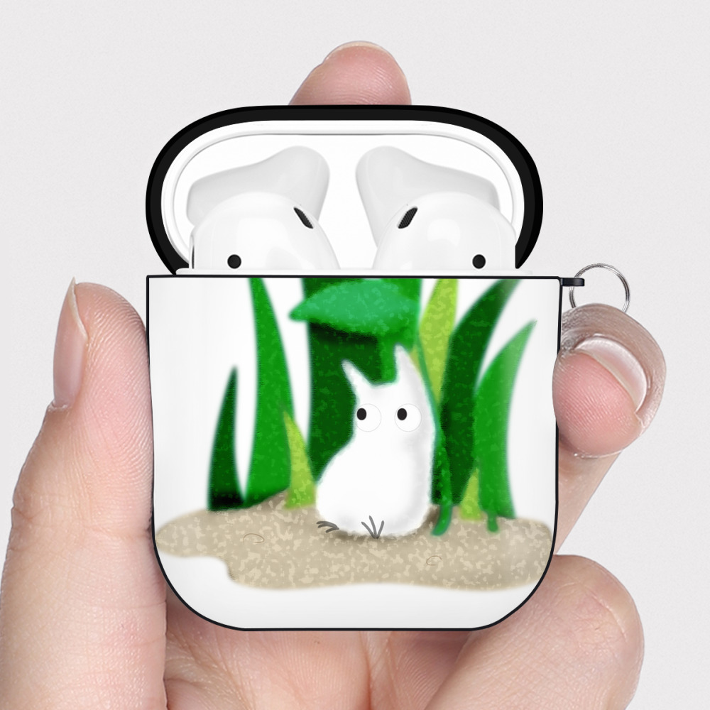 （画像用） となりのトトロ 草壁メイ 草壁サツキ My Neighbor Totoro Satsuki Kusakabe Mei Kusakabe AirPods 第2世代保護ケース ハードシェル ブラック 耐衝撃・防指紋・カラビナ付き