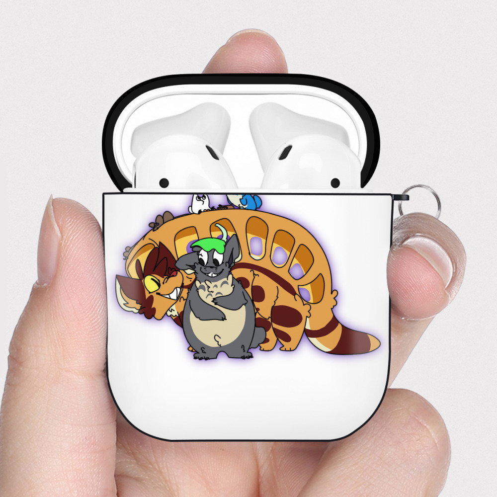 （画像用） となりのトトロ 草壁メイ 草壁サツキ My Neighbor Totoro Satsuki Kusakabe Mei Kusakabe AirPods 第2世代保護ケース ハードシェル ブラック 耐衝撃・防指紋・カラビナ付き