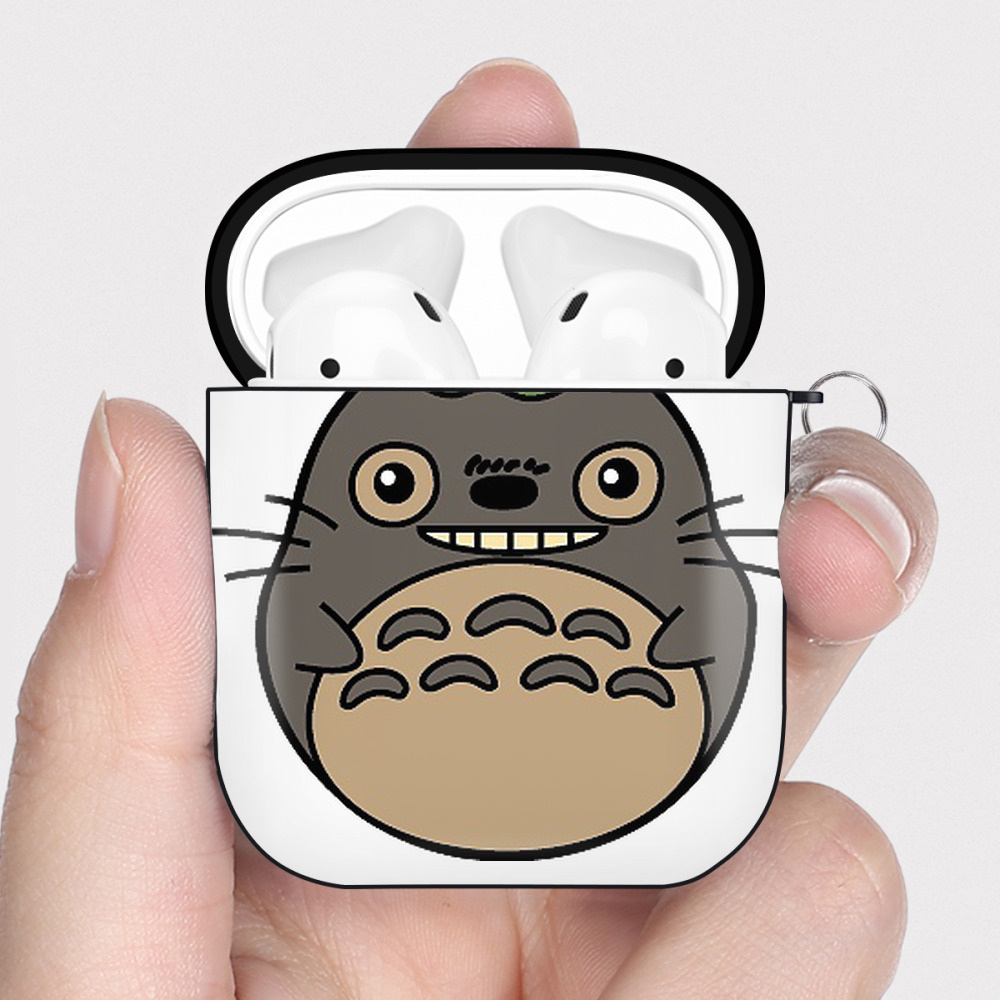 （画像用） となりのトトロ 草壁メイ 草壁サツキ My Neighbor Totoro Satsuki Kusakabe Mei Kusakabe AirPods 第2世代保護ケース ハードシェル ブラック 耐衝撃・防指紋・カラビナ付き