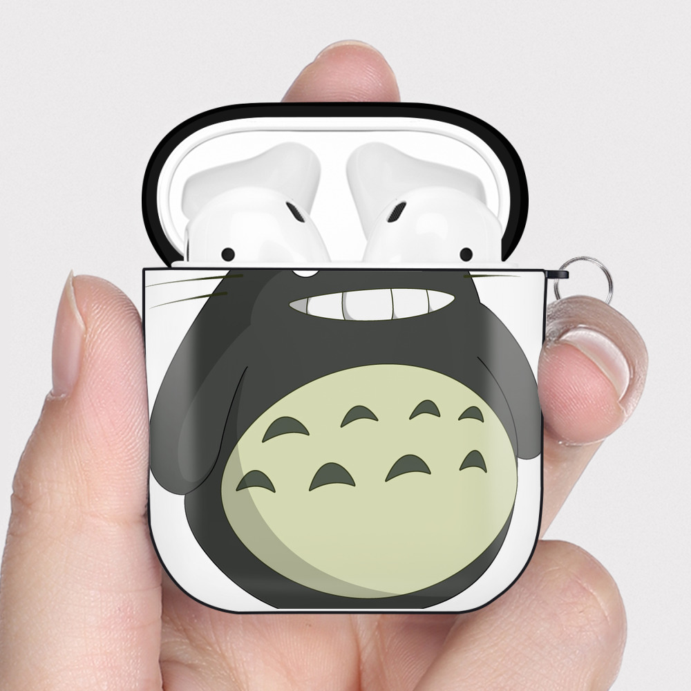 （画像用） となりのトトロ 草壁メイ 草壁サツキ My Neighbor Totoro Satsuki Kusakabe Mei Kusakabe AirPods 第2世代保護ケース ハードシェル ブラック 耐衝撃・防指紋・カラビナ付き