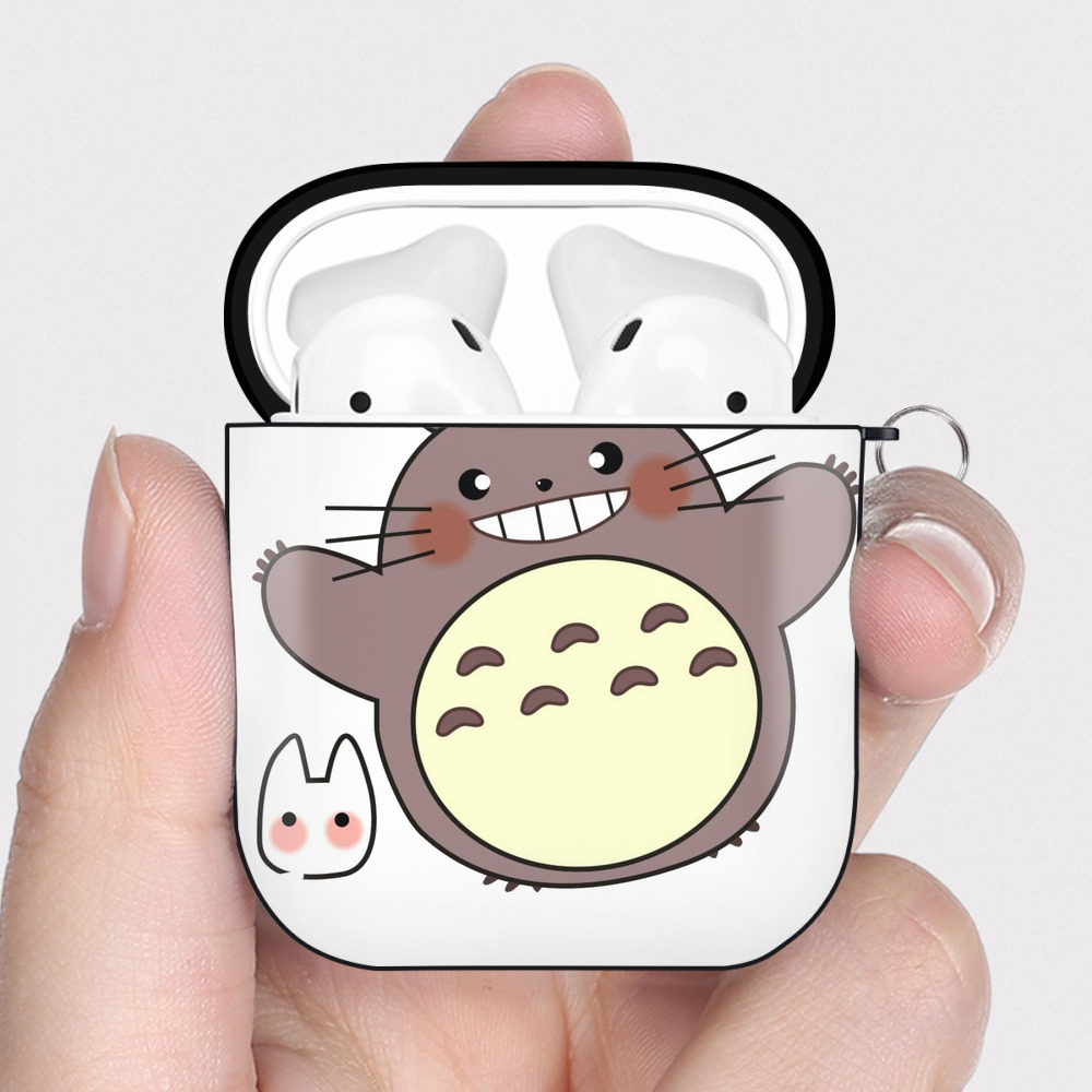 （画像用） となりのトトロ 草壁メイ 草壁サツキ My Neighbor Totoro Satsuki Kusakabe Mei Kusakabe AirPods 第2世代保護ケース ハードシェル ブラック 耐衝撃・防指紋・カラビナ付き