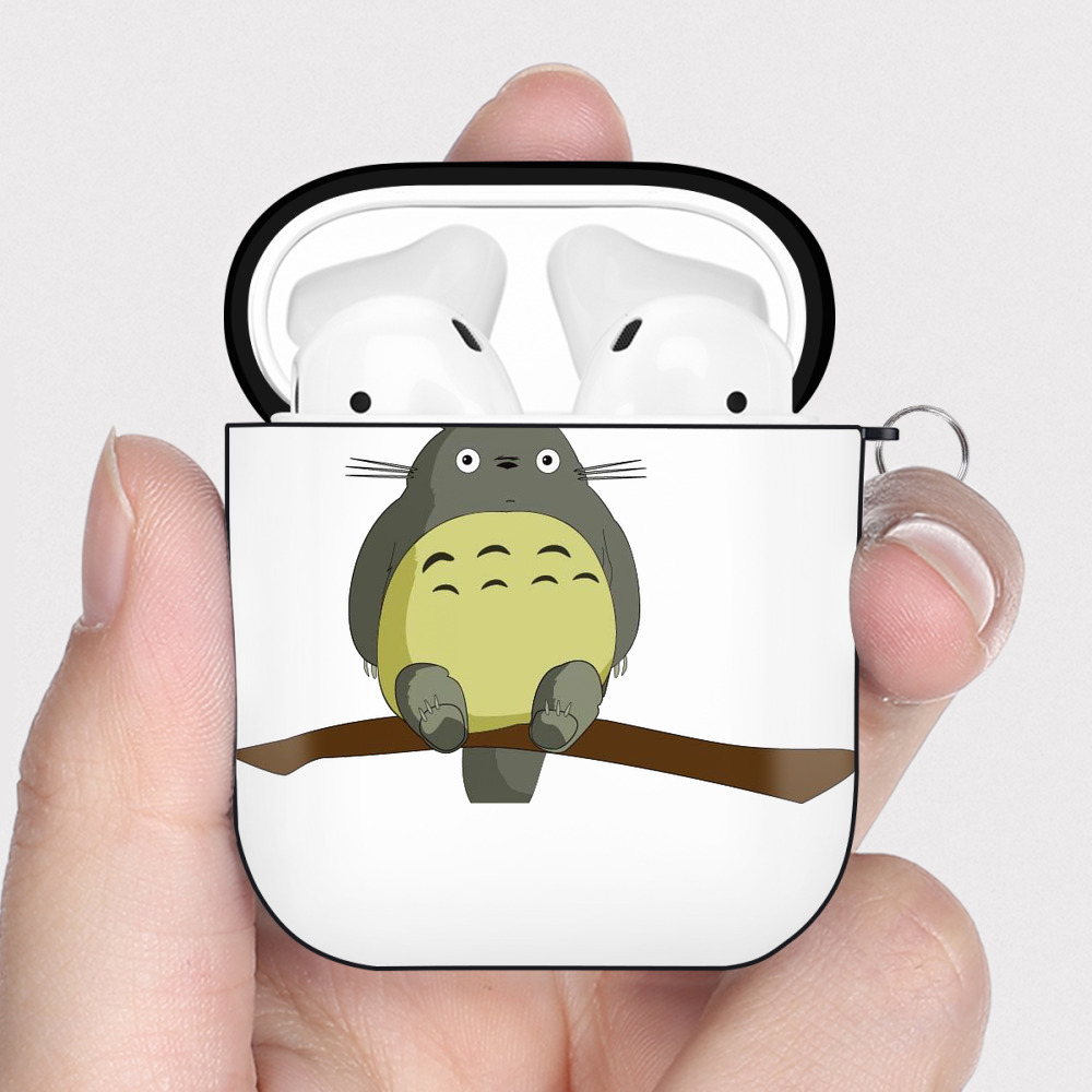 （画像用） となりのトトロ 草壁メイ 草壁サツキ My Neighbor Totoro Satsuki Kusakabe Mei Kusakabe AirPods 第2世代保護ケース ハードシェル ブラック 耐衝撃・防指紋・カラビナ付き