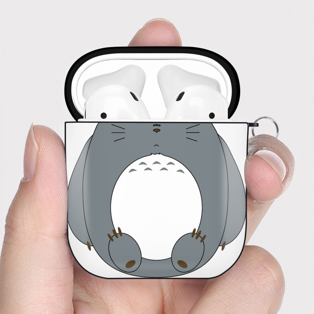 （画像用） となりのトトロ 草壁メイ 草壁サツキ My Neighbor Totoro Satsuki Kusakabe Mei Kusakabe AirPods 第2世代保護ケース ハードシェル ブラック 耐衝撃・防指紋・カラビナ付き