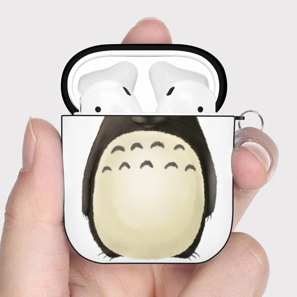 （画像用） となりのトトロ 草壁メイ 草壁サツキ My Neighbor Totoro Satsuki Kusakabe Mei Kusakabe AirPods 第2世代保護ケース ハードシェル ブラック 耐衝撃・防指紋・カラビナ付き