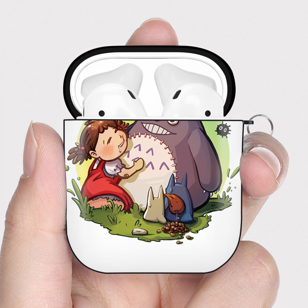 （画像用） となりのトトロ 草壁メイ 草壁サツキ My Neighbor Totoro Satsuki Kusakabe Mei Kusakabe AirPods 第2世代保護ケース ハードシェル ブラック 耐衝撃・防指紋・カラビナ付き