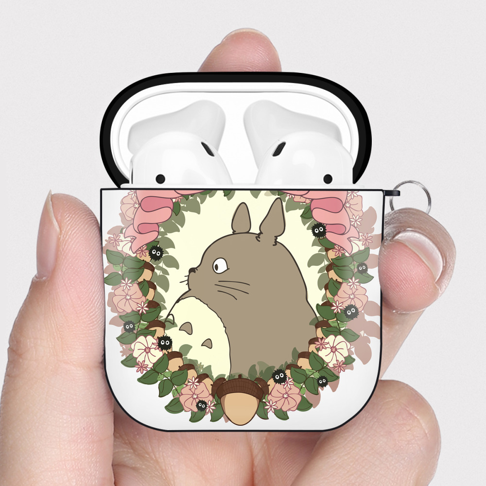 （画像用） となりのトトロ 草壁メイ 草壁サツキ My Neighbor Totoro Satsuki Kusakabe Mei Kusakabe AirPods 第2世代保護ケース ハードシェル ブラック 耐衝撃・防指紋・カラビナ付き