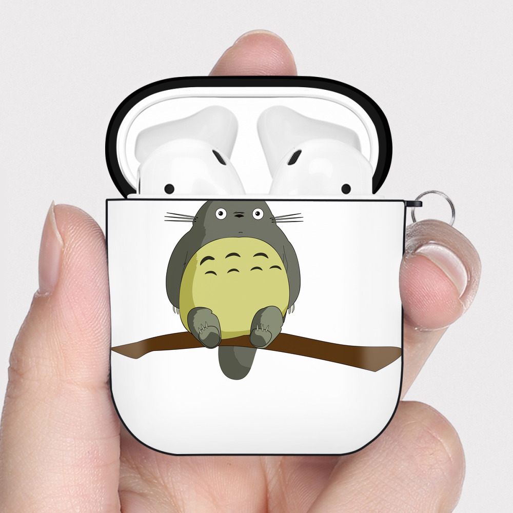 （画像用） となりのトトロ 草壁メイ 草壁サツキ My Neighbor Totoro Satsuki Kusakabe Mei Kusakabe AirPods 第2世代保護ケース ハードシェル ブラック 耐衝撃・防指紋・カラビナ付き