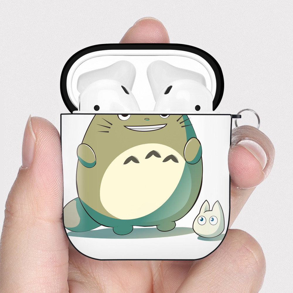 （画像用） となりのトトロ 草壁メイ 草壁サツキ My Neighbor Totoro Satsuki Kusakabe Mei Kusakabe AirPods 第2世代保護ケース ハードシェル ブラック 耐衝撃・防指紋・カラビナ付き