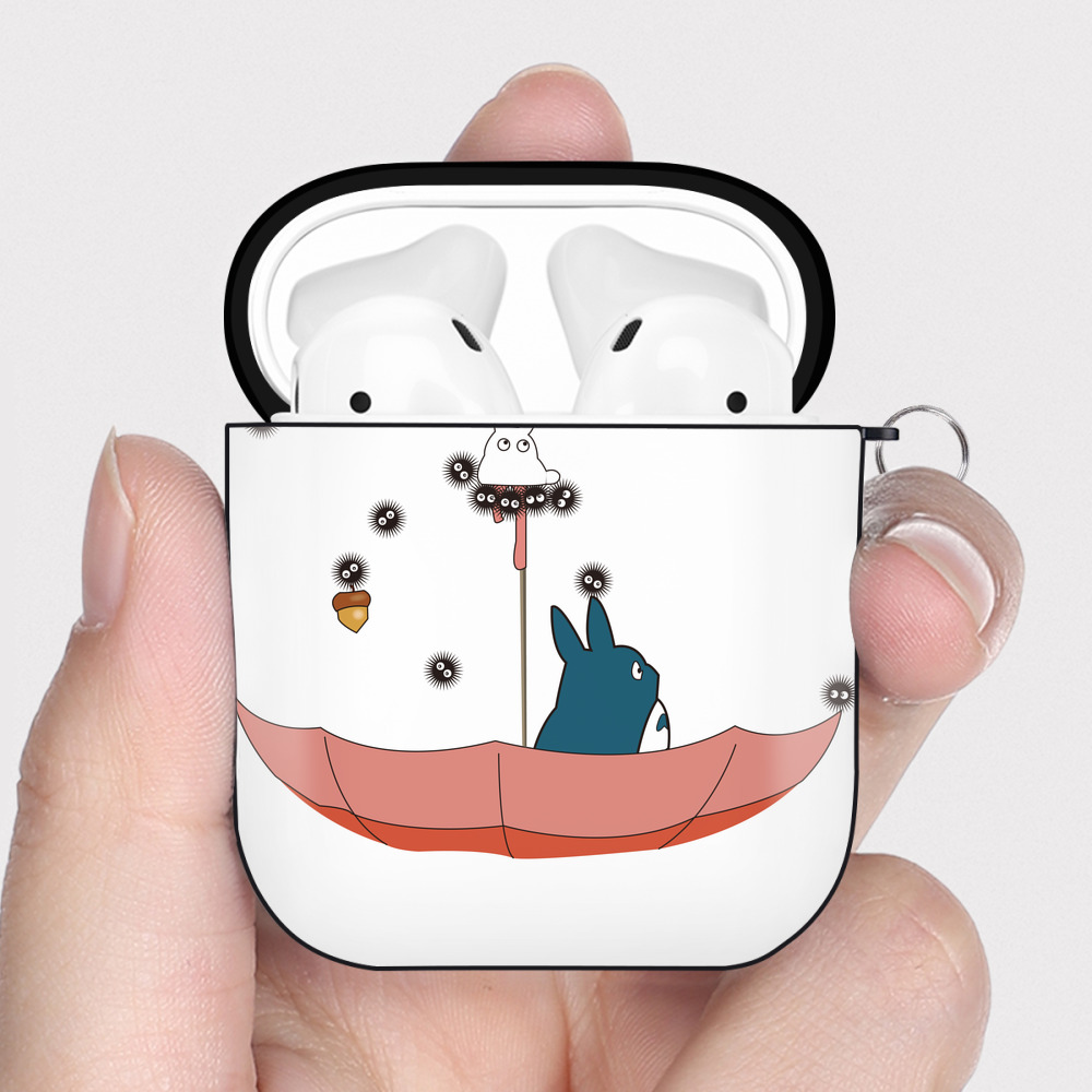 （画像用） となりのトトロ 草壁メイ 草壁サツキ My Neighbor Totoro Satsuki Kusakabe Mei Kusakabe AirPods 第2世代保護ケース ハードシェル ブラック 耐衝撃・防指紋・カラビナ付き