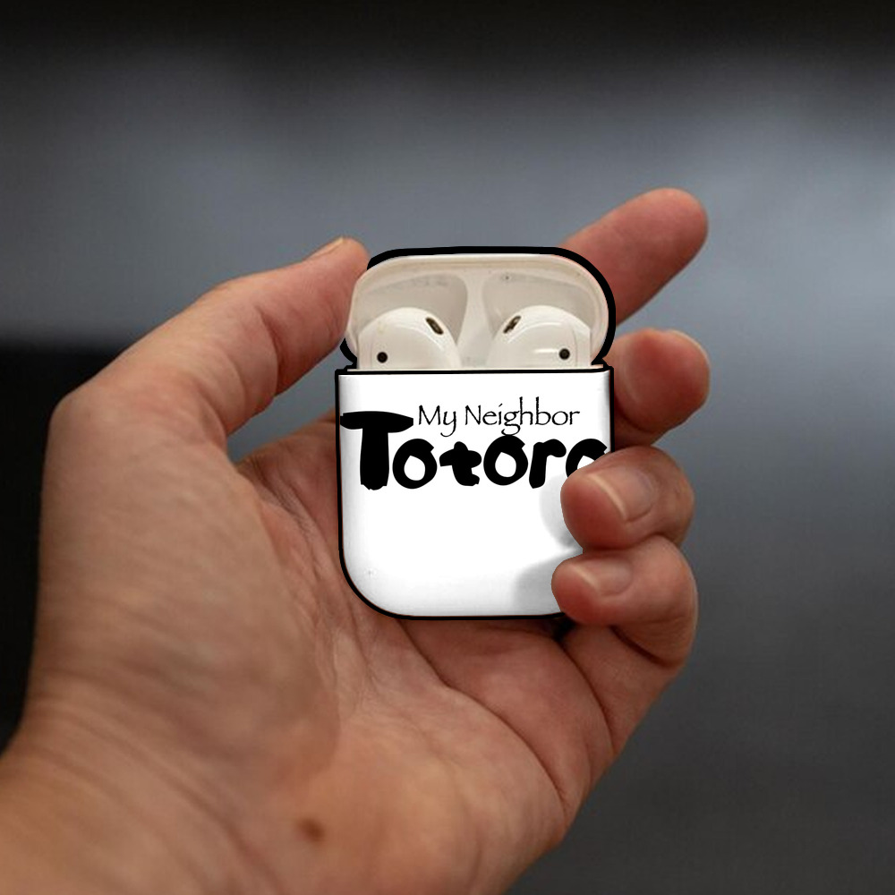 となりのトトロ 草壁メイ 草壁サツキ My Neighbor Totoro Satsuki Kusakabe Mei Kusakabe AirPods 第2世代保護ケース ハードシェル ブラック 耐衝撃・防指紋・カラビナ付き