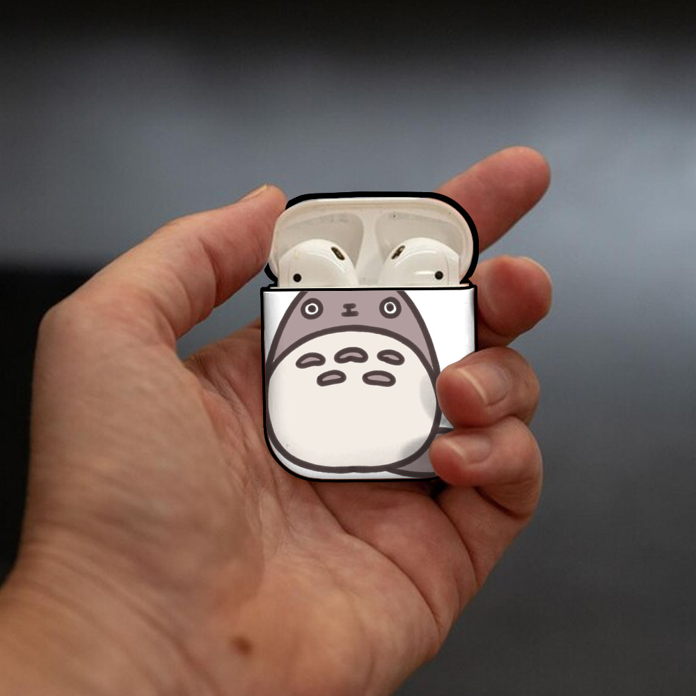 となりのトトロ 草壁メイ 草壁サツキ My Neighbor Totoro Satsuki Kusakabe Mei Kusakabe AirPods 第2世代保護ケース ハードシェル ブラック 耐衝撃・防指紋・カラビナ付き