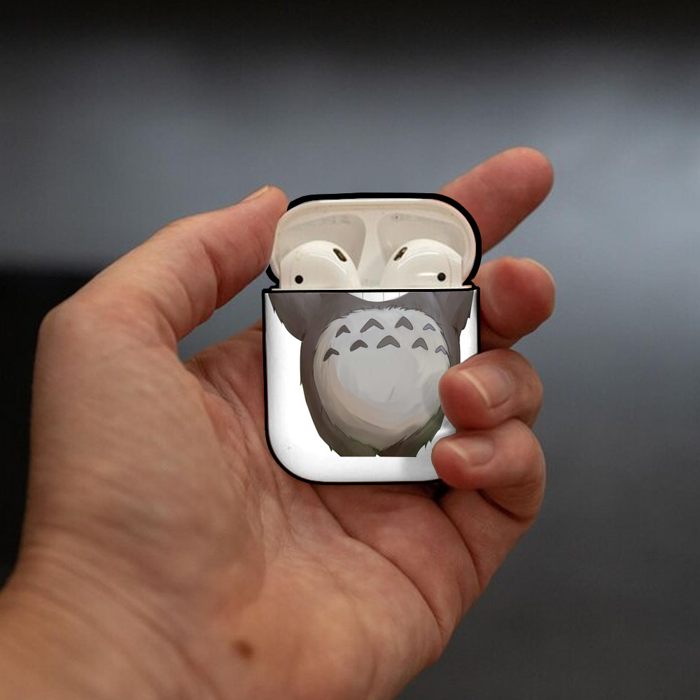 となりのトトロ 草壁メイ 草壁サツキ My Neighbor Totoro Satsuki Kusakabe Mei Kusakabe AirPods 第2世代保護ケース ハードシェル ブラック 耐衝撃・防指紋・カラビナ付き