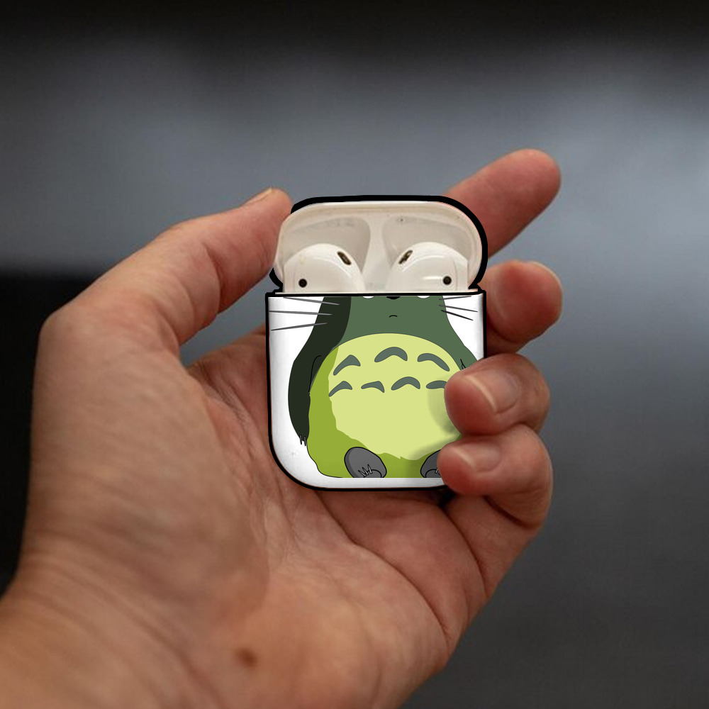 となりのトトロ 草壁メイ 草壁サツキ My Neighbor Totoro Satsuki Kusakabe Mei Kusakabe AirPods 第2世代保護ケース ハードシェル ブラック 耐衝撃・防指紋・カラビナ付き