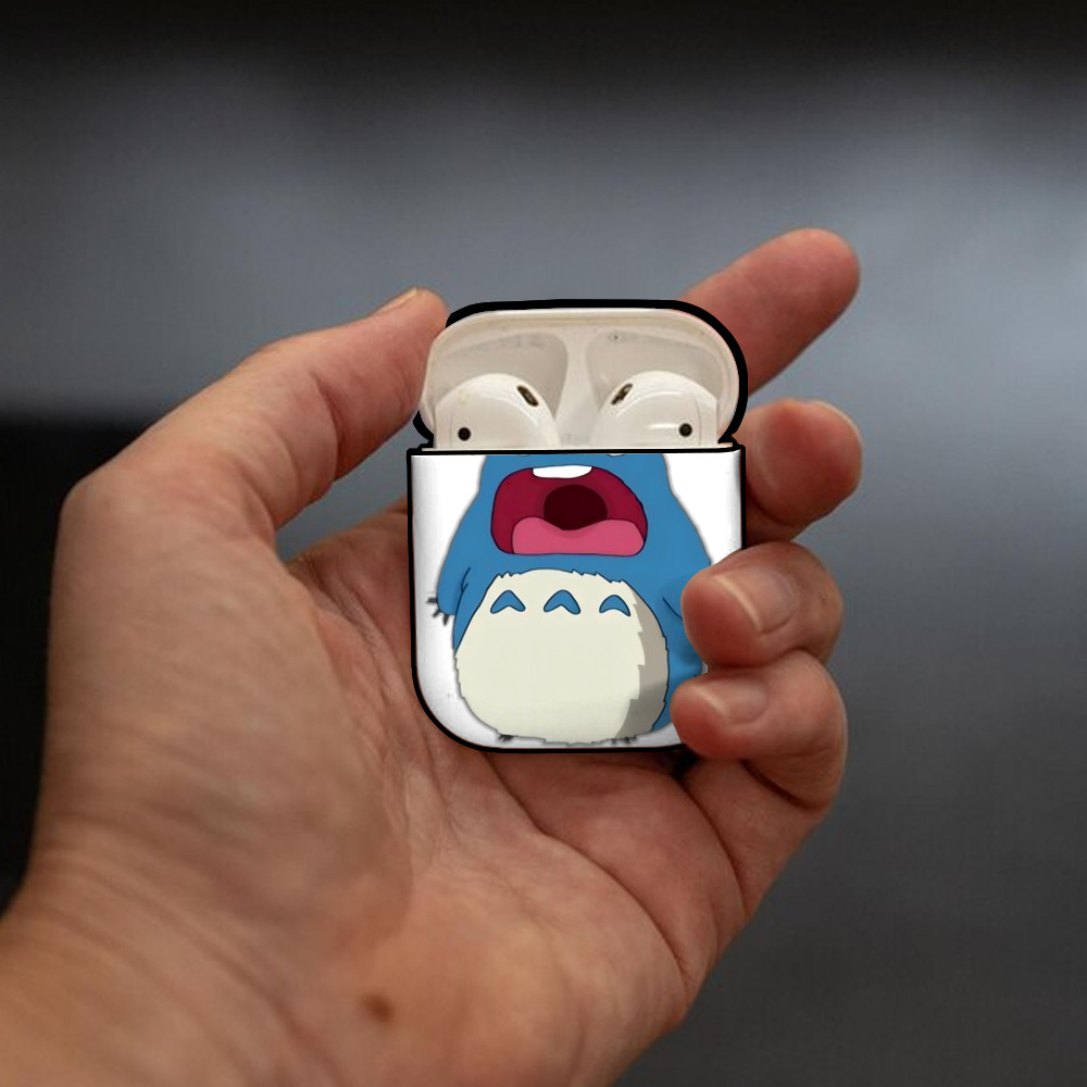 となりのトトロ 草壁メイ 草壁サツキ My Neighbor Totoro Satsuki Kusakabe Mei Kusakabe AirPods 第2世代保護ケース ハードシェル ブラック 耐衝撃・防指紋・カラビナ付き