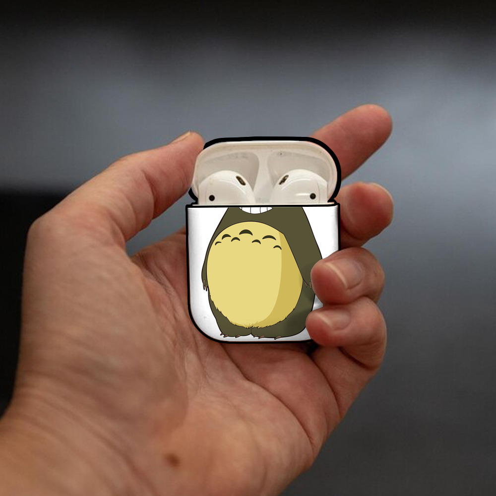 となりのトトロ 草壁メイ 草壁サツキ My Neighbor Totoro Satsuki Kusakabe Mei Kusakabe AirPods 第2世代保護ケース ハードシェル ブラック 耐衝撃・防指紋・カラビナ付き