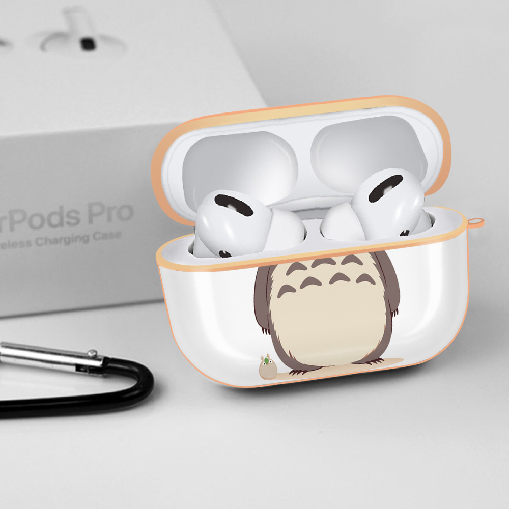 となりのトトロ 草壁メイ 草壁サツキ My Neighbor Totoro Satsuki Kusakabe Mei Kusakabe 【AirPods Pro用】ハードシェル保護ケース｜耐衝撃・防指紋・カラビナ付き商品仕様