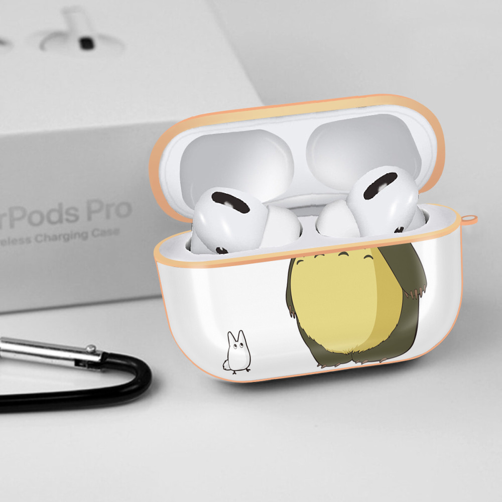となりのトトロ 草壁メイ 草壁サツキ My Neighbor Totoro Satsuki Kusakabe Mei Kusakabe 【AirPods Pro用】ハードシェル保護ケース｜耐衝撃・防指紋・カラビナ付き商品仕様