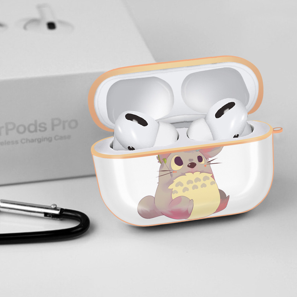となりのトトロ 草壁メイ 草壁サツキ My Neighbor Totoro Satsuki Kusakabe Mei Kusakabe 【AirPods Pro用】ハードシェル保護ケース｜耐衝撃・防指紋・カラビナ付き商品仕様